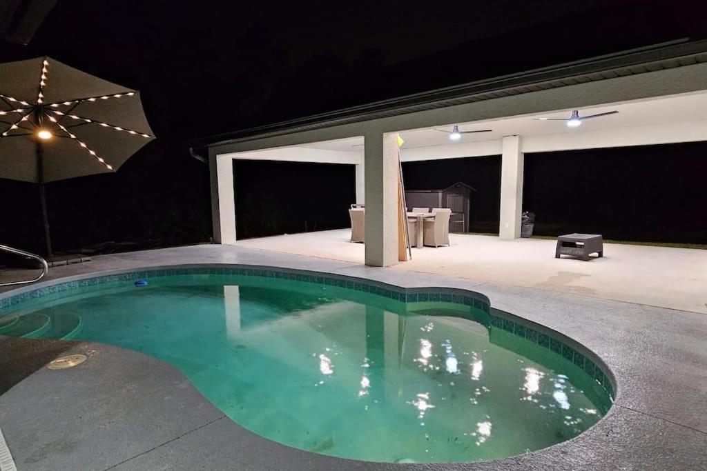 Villa Tranquil Oasis Retreat In Golden Gate Estates à North North Naples Extérieur photo