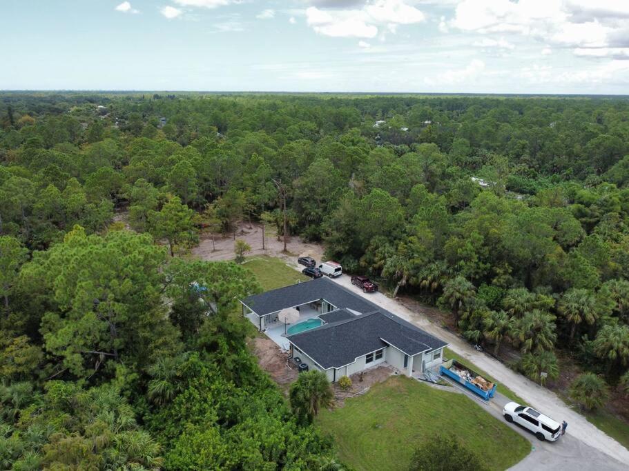 Villa Tranquil Oasis Retreat In Golden Gate Estates à North North Naples Extérieur photo